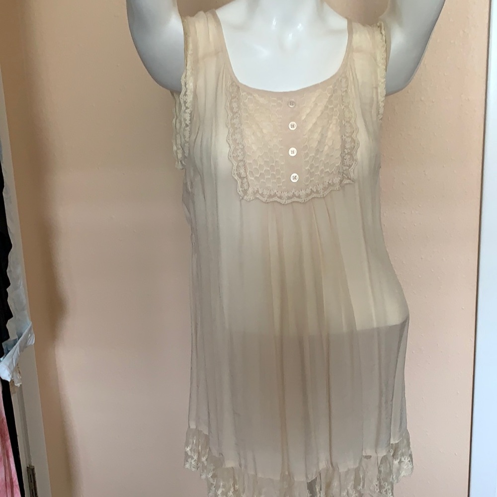 Gemstone Lace  Top NWT